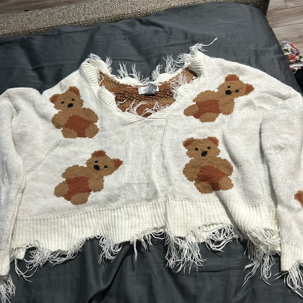 Just Polly women’s teddy bear long sleeve crop top